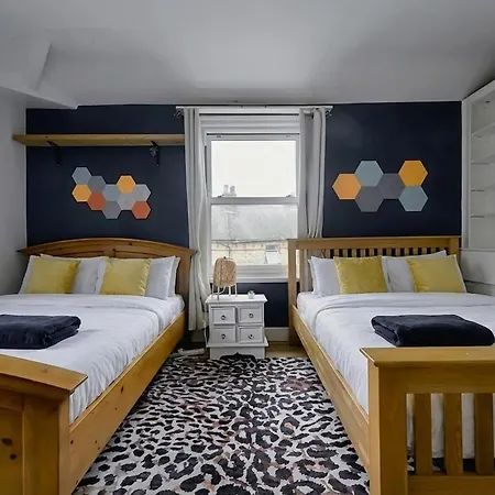 Spacious 6br For Groups Near Station *