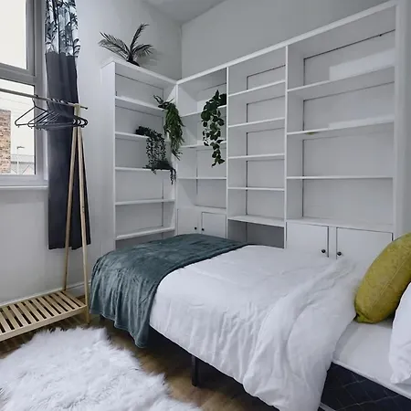 Spacious 6br For Groups Near Station *