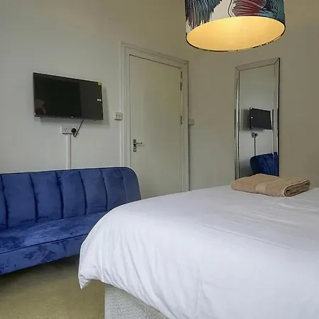 Apartmán Spacious 6br For Groups Near Station