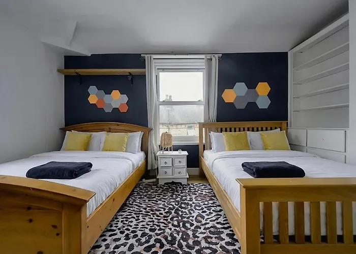 Spacious 6br For Groups Near Station *