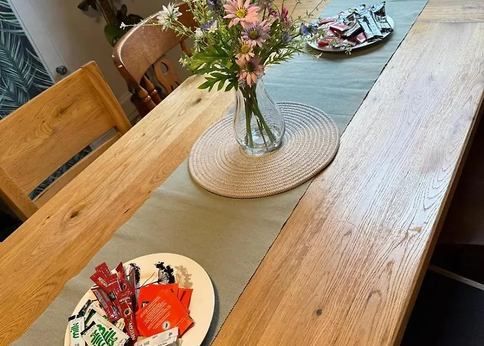 Spacious 6br For Groups Near Station